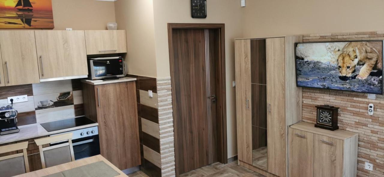 Balaton&Center Wellness Apartman Siófok Eksteriør billede