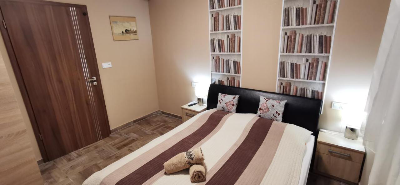 Balaton&Center Wellness Apartman Siófok Eksteriør billede