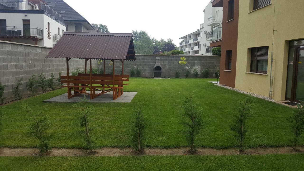 Balaton&Center Wellness Apartman Siófok Eksteriør billede